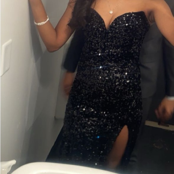 DITA STRAPLESS SEQUIN EMBELLISHED VELVET GOWN BLACK HOLIDAY DRESS ONLY WORE ONCE - Picture 2 of 3